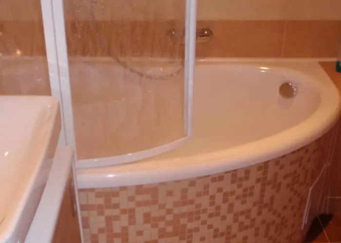 Charming Old Town Retreat *